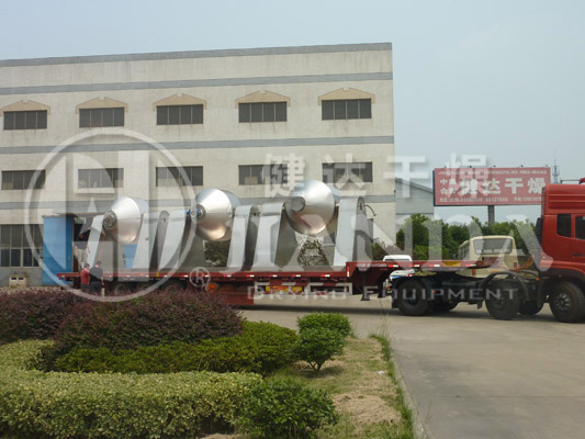 SZG系列双锥回转真空干燥机